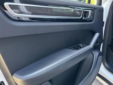 Porsche Cayenne III E-Hybrid Coupé Platinum Edition — photo 22