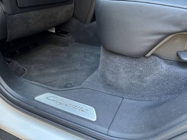 Porsche Cayenne III E-Hybrid Coupé Platinum Edition — photo 28