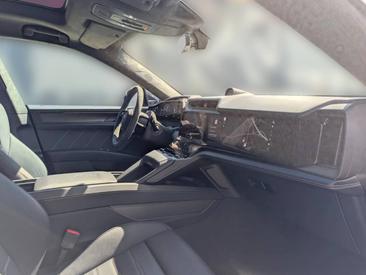 Porsche Cayenne E4 Turbo Electric — photo 10