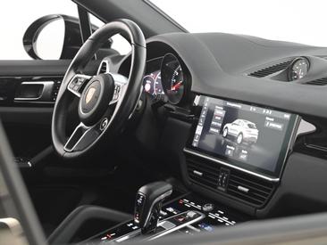 Porsche Cayenne III Coupé — photo 23