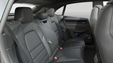Porsche Macan 4S — photo 20