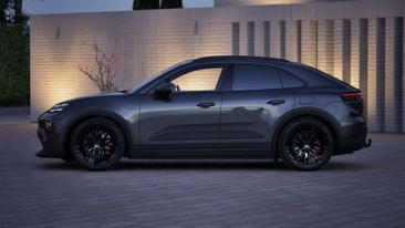 Porsche Macan 4S — photo 23