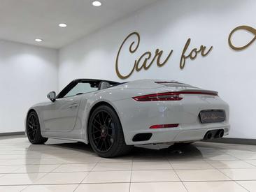 Porsche 991 GTS — photo 11