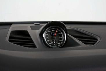 Porsche 991 GTS — photo 14