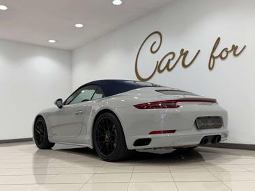 Porsche 991 GTS — photo 23