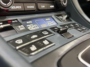 Porsche 991 GTS — photo 39