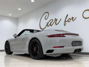 Porsche 991 I GTS — photo 12