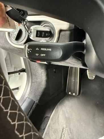 Porsche 718 Cayman GT4 — photo 20