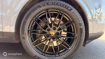 Porsche Cayenne III Turbo S — photo 14