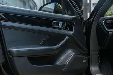 Porsche Panamera II E-Hybrid — photo 17
