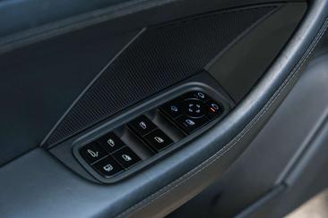 Porsche Panamera II E-Hybrid — photo 18