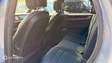 Porsche Cayenne III Turbo S — photo 20