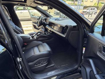 Porsche Cayenne III GTS — photo 3