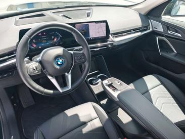 BMW IX1 XLine 30 — photo 15