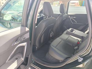 BMW IX1 XLine 30 — photo 32