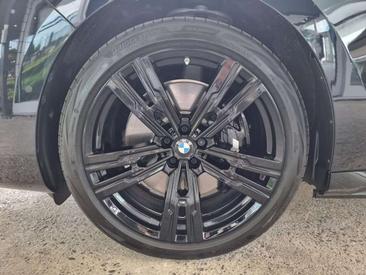 BMW I7 XDrive60 — photo 8