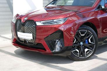 BMW IX XDrive40 — photo 4