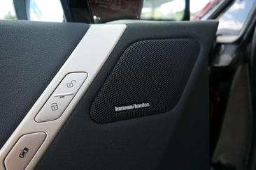 BMW IX XDrive40 — photo 10
