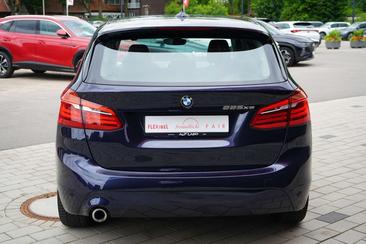 BMW 225 Xe — photo 4
