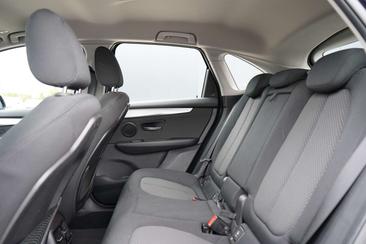 BMW 225 Xe — photo 12