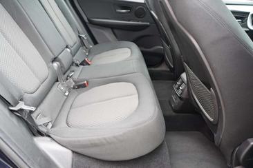 BMW 225 Xe — photo 13