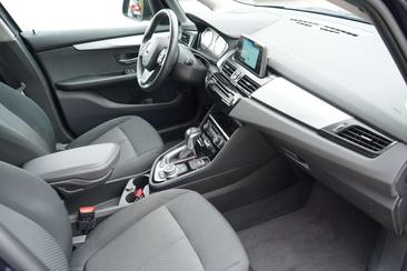 BMW 225 Xe — photo 15