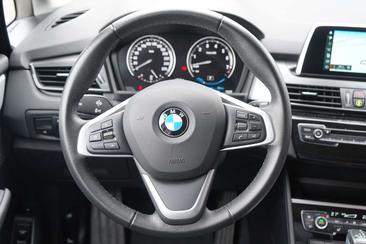 BMW 225 Xe — photo 19