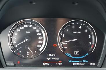 BMW 225 Xe — photo 20
