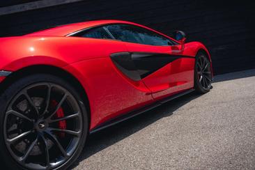 McLaren 570S — photo 11
