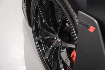 McLaren 720S — photo 16