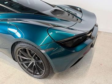 McLaren 720S — photo 19