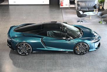 McLaren GT — photo 12