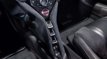 McLaren 720S — photo 28