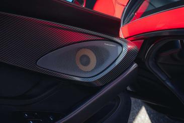 McLaren 570S — photo 42