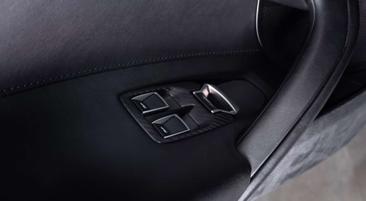 McLaren 720S — photo 30