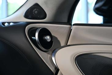 McLaren GT — photo 41