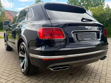 Bentley Bentayga V8 — photo 5