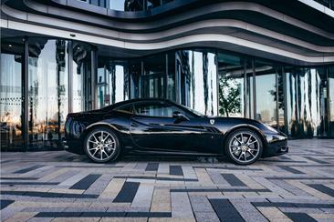 Ferrari California — photo 2
