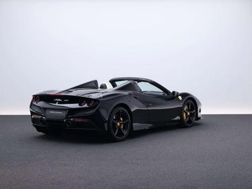 Ferrari F8 Spider — photo 5