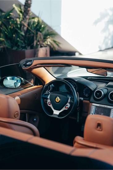 Ferrari California — photo 21