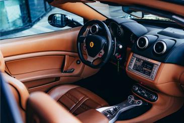 Ferrari California — photo 30
