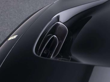 Ferrari F8 Spider — photo 29
