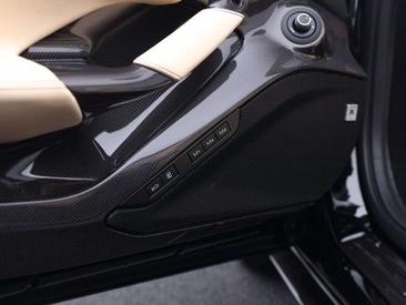 Ferrari F8 Spider — photo 36