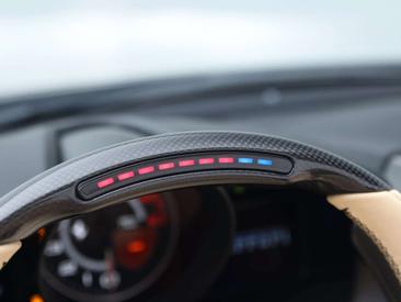 Ferrari F8 Spider — photo 37