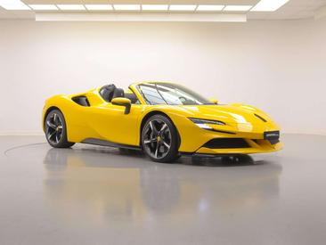 Ferrari SF90 Spider — photo 4