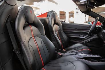 Ferrari F8 Spider — photo 11