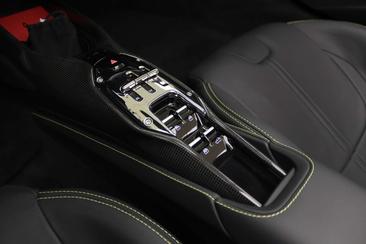 Ferrari SF90 Spider — photo 17
