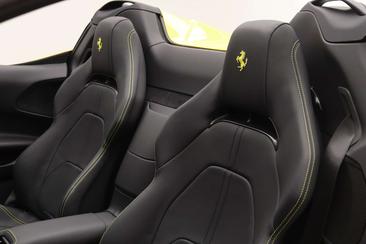 Ferrari SF90 Spider — photo 19