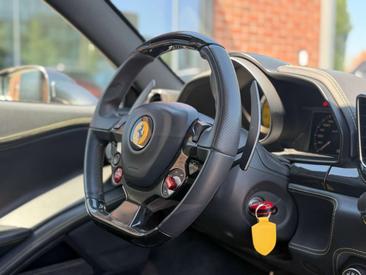 Ferrari 458 Italia — photo 21