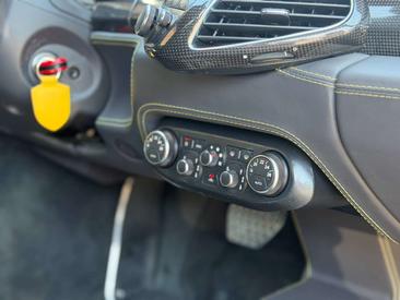 Ferrari 458 Italia — photo 24